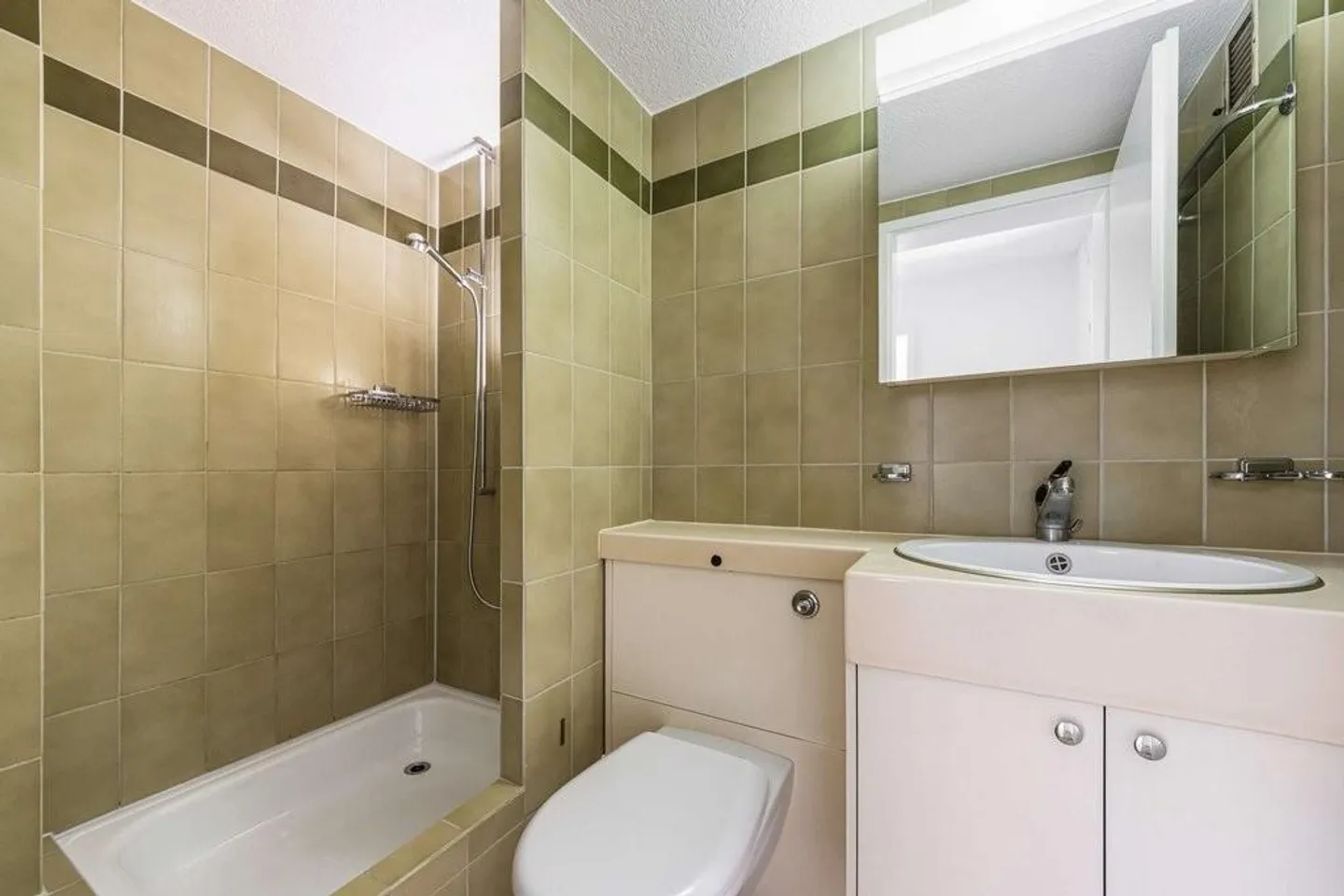 Family-friendly 4-room apartment in attractive location - Photo 4 of 4