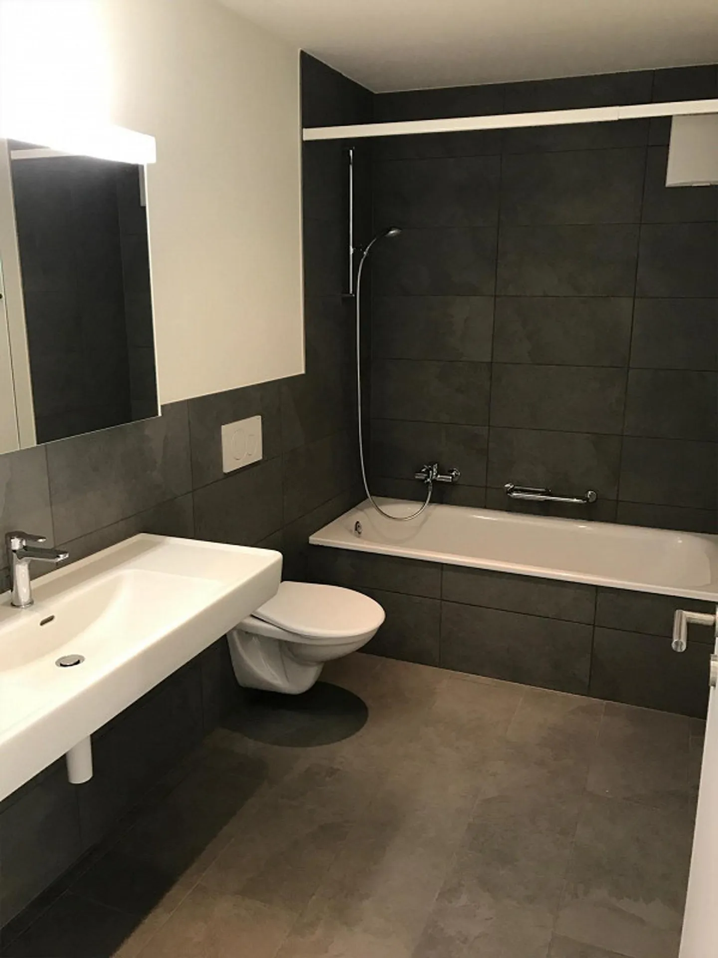 Helle 3,5 Z-Wohnung 80m2 - Foto 9 von 9