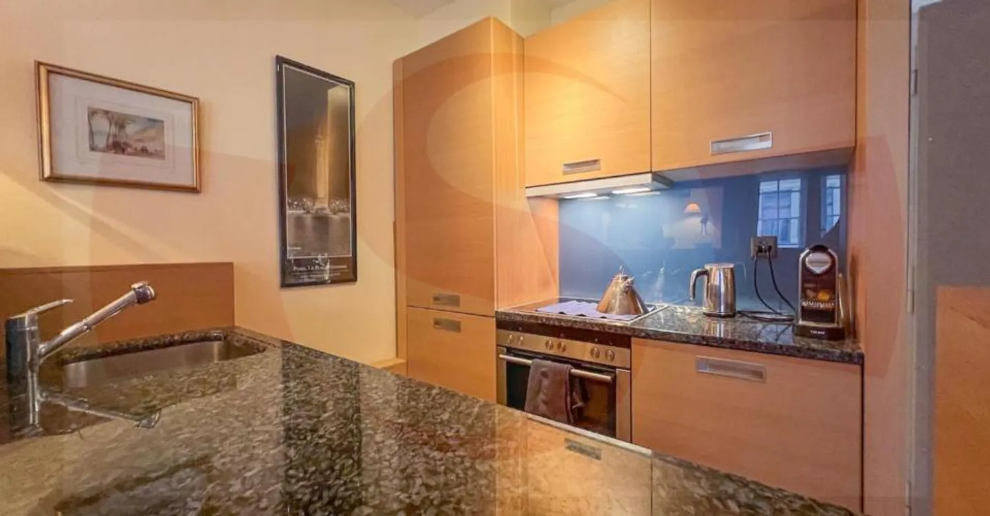 Furnished studio for rent in the old town - Photo 4 of 5