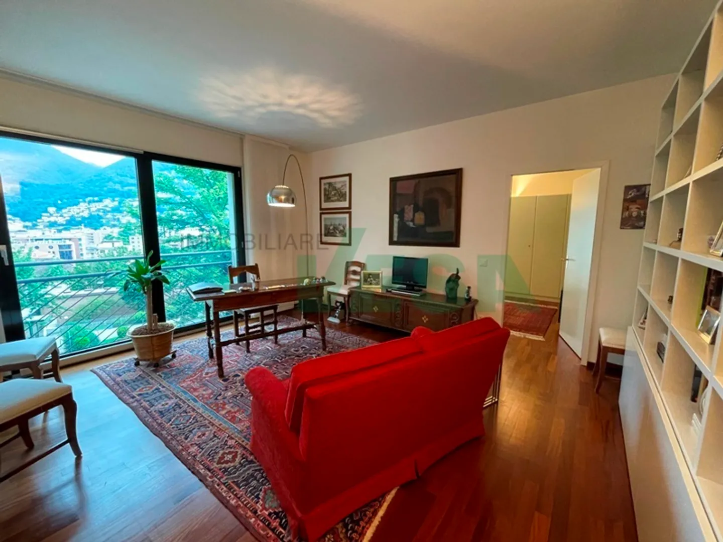 Appartement duplex élégant et lumineux dans un emplacement exclusif - Photo 2 sur 11