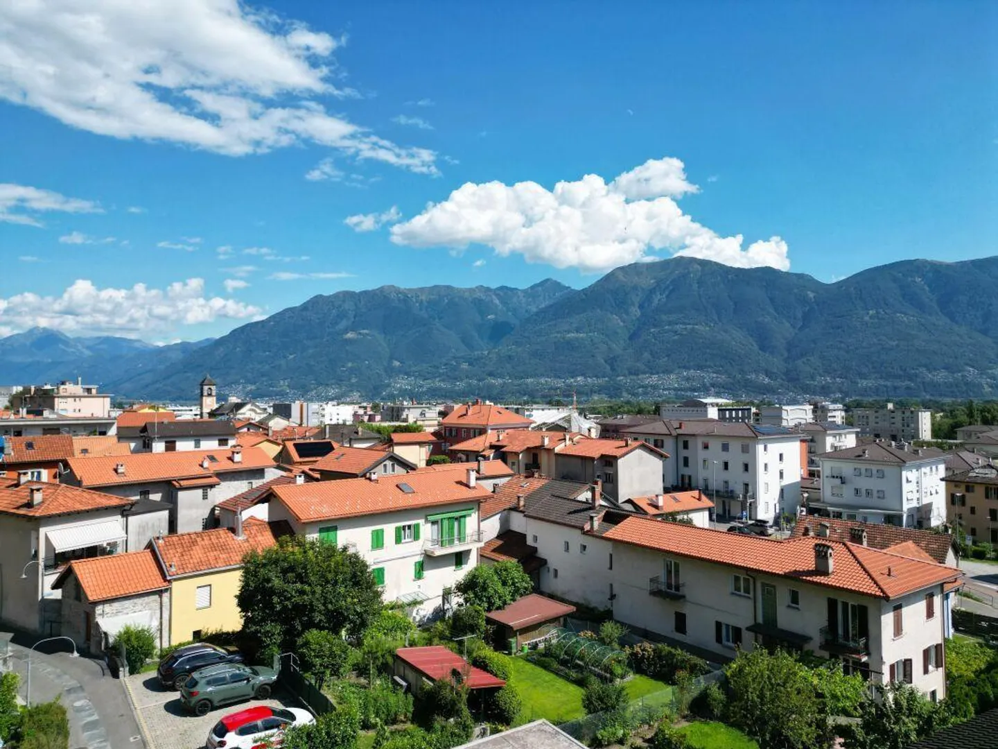 Grande maison à rénover avec terrasse panoramique à Solduno - Photo 9 sur 13