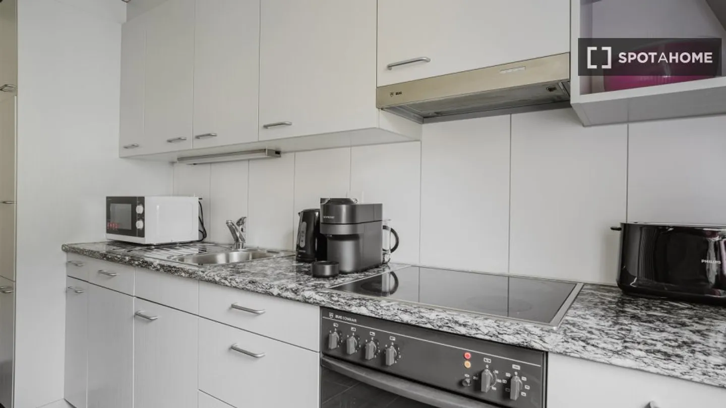 Apartment for rent - Photo 7 of 16