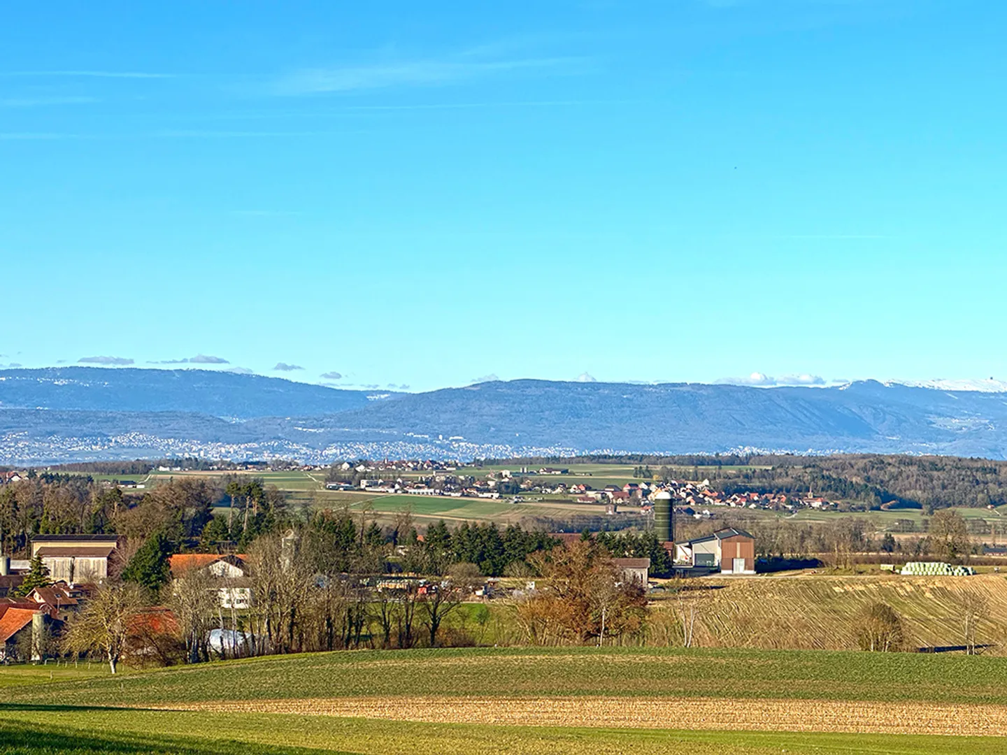Immeuble résidentiel de caractère - Photo 1 sur 3