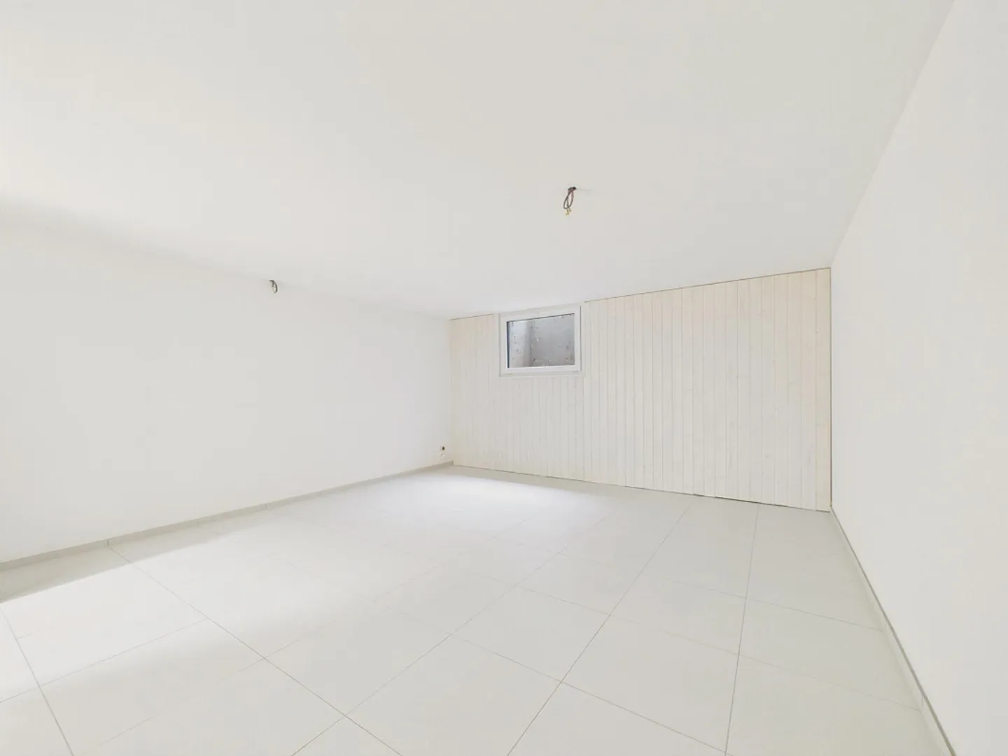 Spazio commerciale moderno con possibilità di utilizzo versatile in una posizione tranquilla - Foto 2 di 8