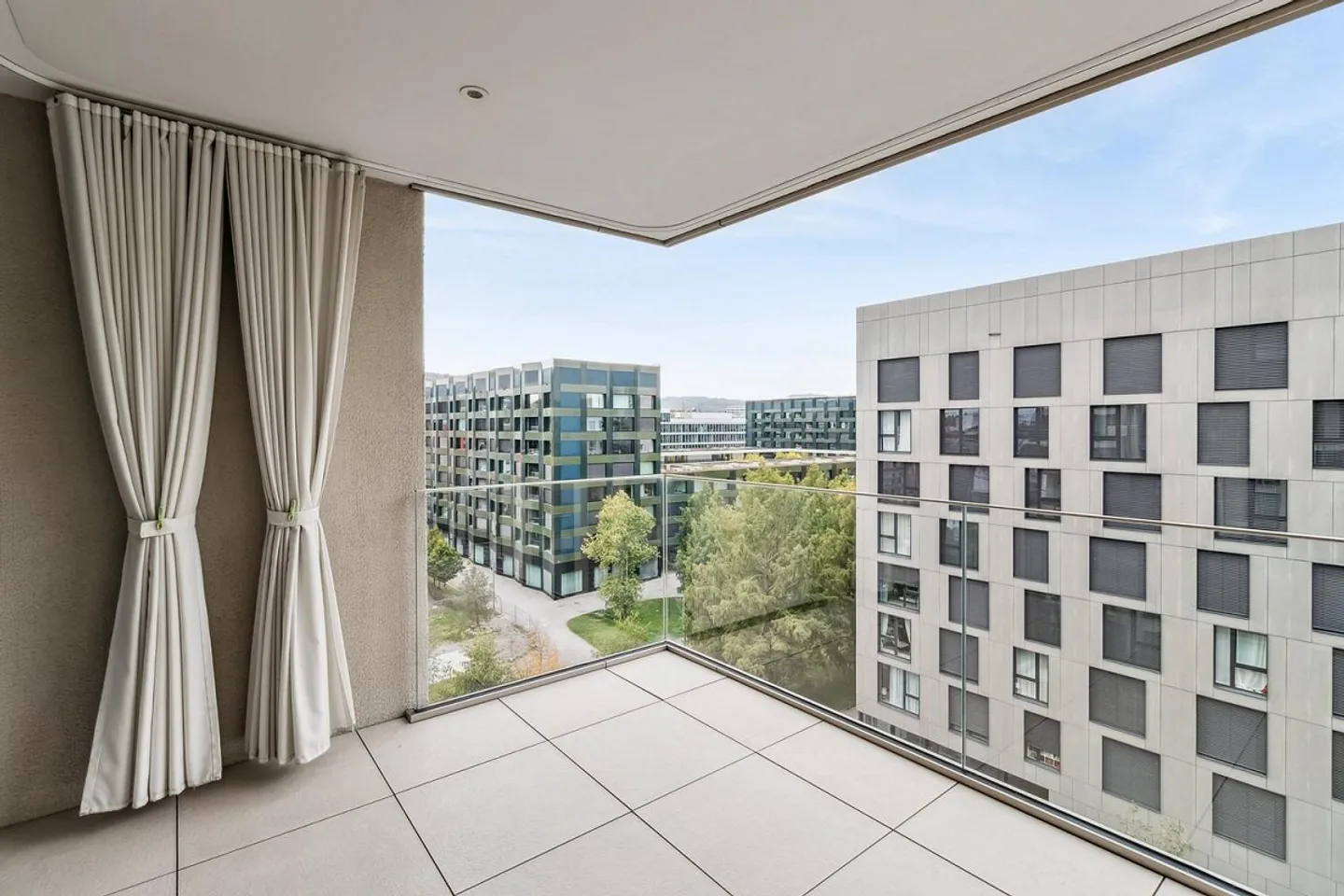 Style, moderne et central vivre à Schlieren! - Photo 2 sur 10