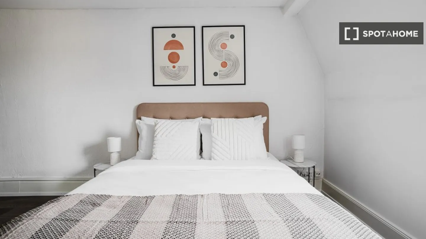 Apartment for rent - Photo 11 of 16