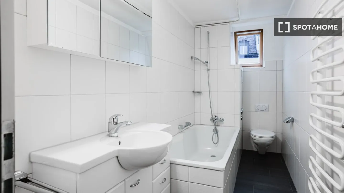 Apartment for rent - Photo 13 of 16