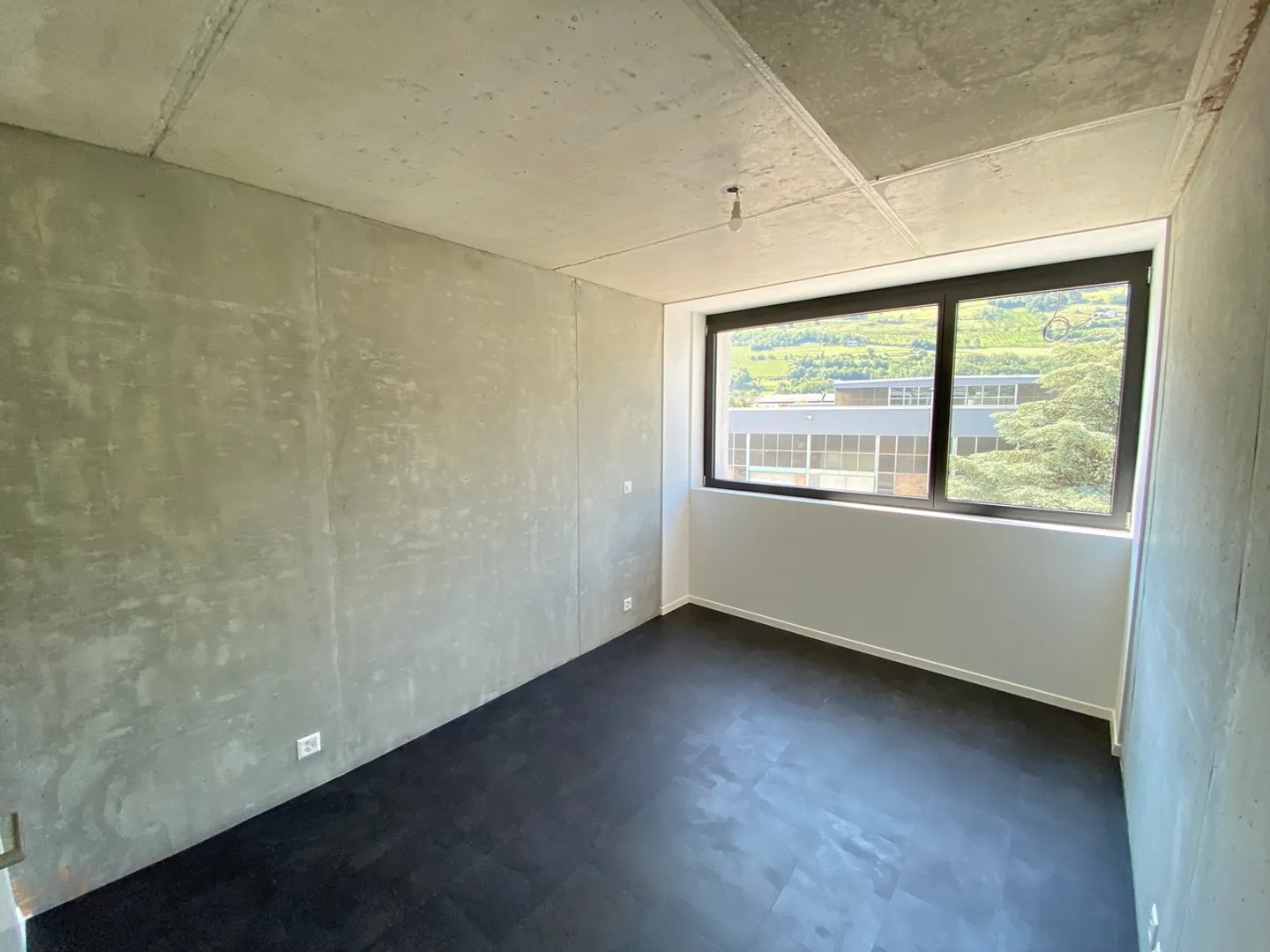 Bureau moderne à Sion - Photo 2 sur 9