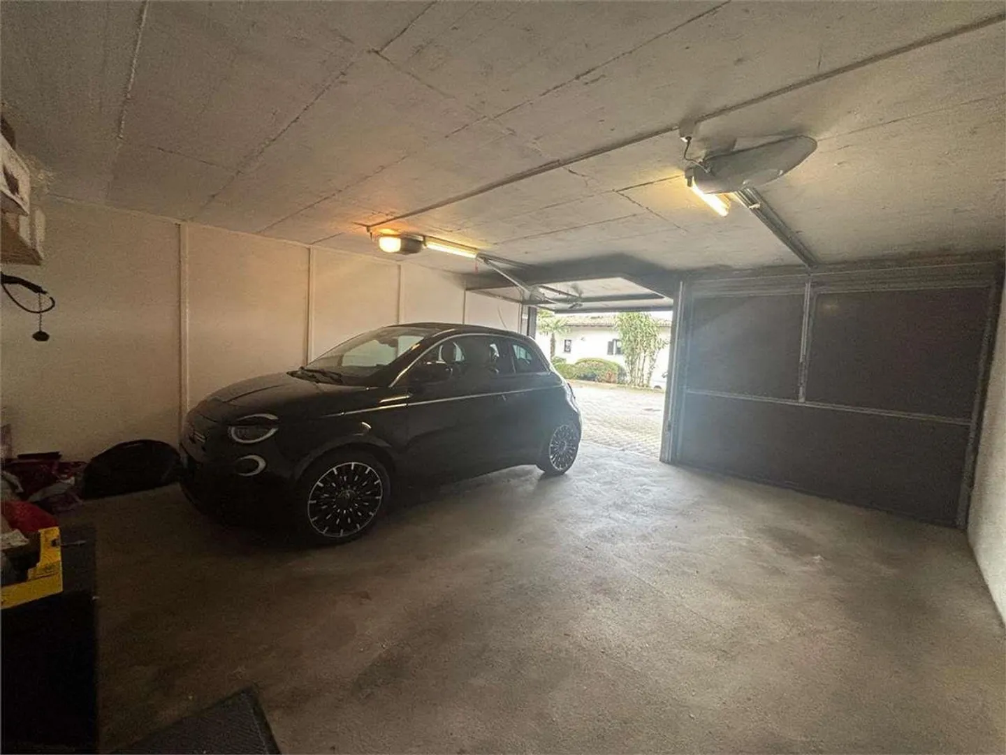 Spacious Penthouse 4.5 Rooms with Lake View - Photo 13 of 13