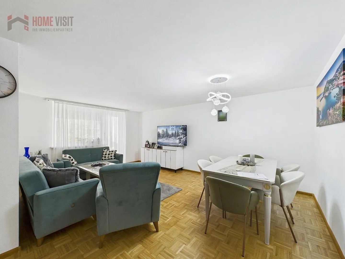 3.5-room apartment with large balcony and modern living comfort - Photo 1 of 9