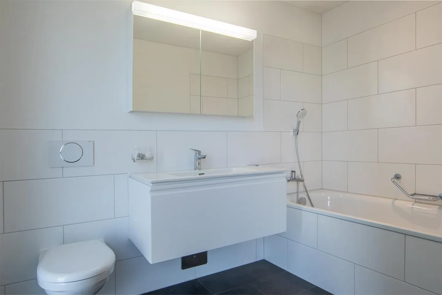 Appartement moderne de 3,5 pièces dans le quartier Düdingenplus - Photo 9 sur 12
