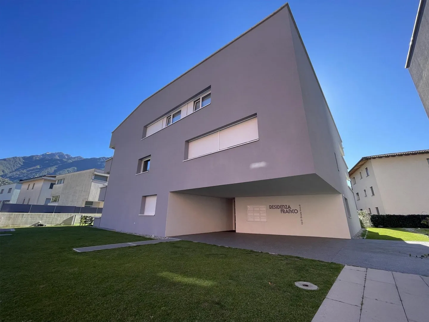 NEW AND MODERN APARTMENT 1.5 IN OPTIMAL LOCATION - Photo 1 of 8