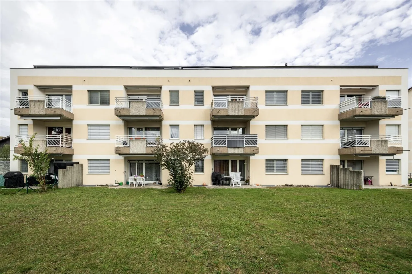 Schöne 4-Zimmer-Wohnung mit Terrasse - Foto 3 von 4