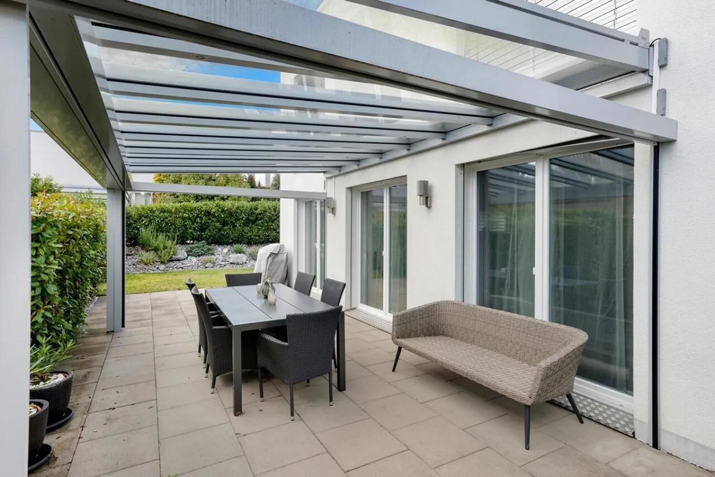 Modern single-family house for sale in the sought-after Thayngen - Photo 3 of 17