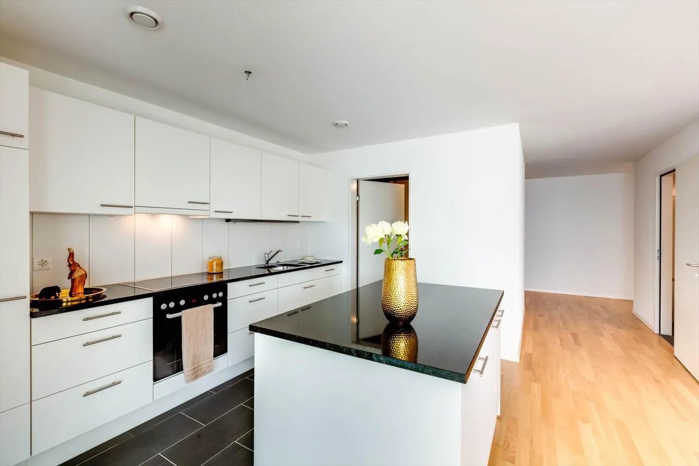 Appartement à louer - Photo 2 sur 9