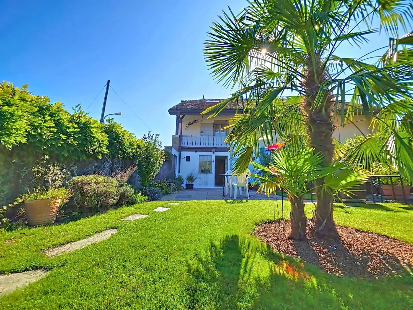 6-Zimmer-Haus - Foto 1 von 5