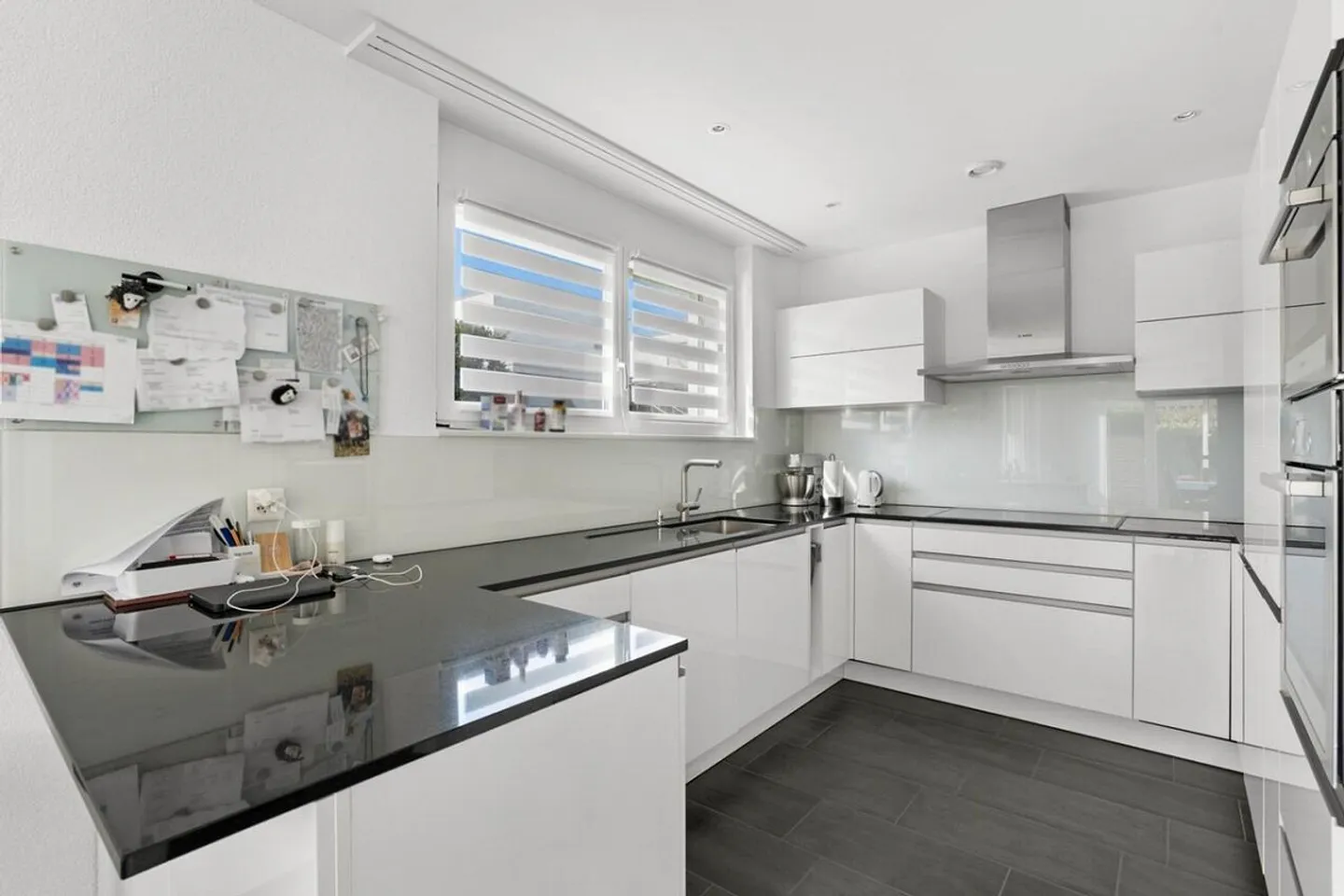 Modern single-family house for sale in the sought-after Thayngen - Photo 7 of 17