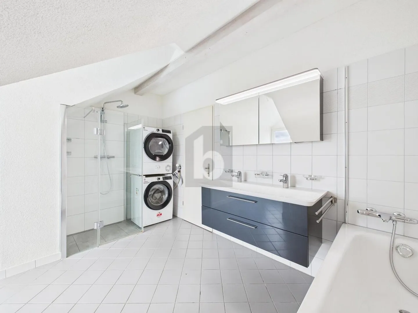 Bright Gem with Balcony and Charm - Photo 3 of 6