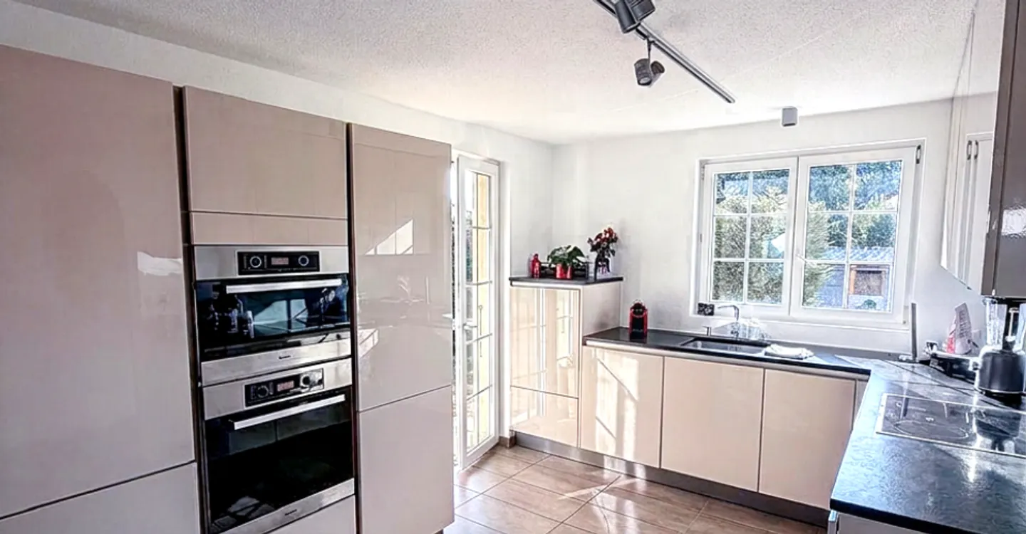 EINZELVILLA MIT 5,5 ZIMMERN IN FÉTIGNY - Foto 2 von 7