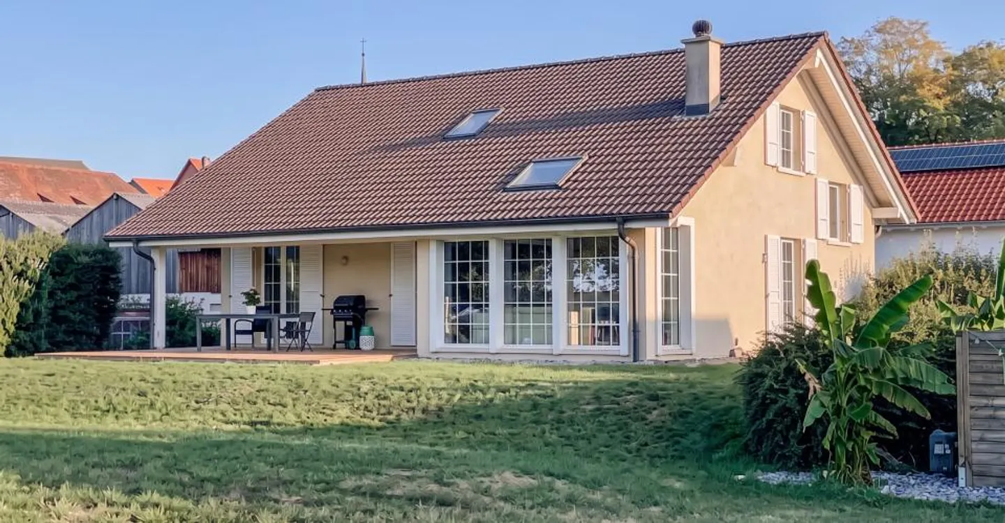 EINZELVILLA MIT 5,5 ZIMMERN IN FÉTIGNY - Foto 1 von 7
