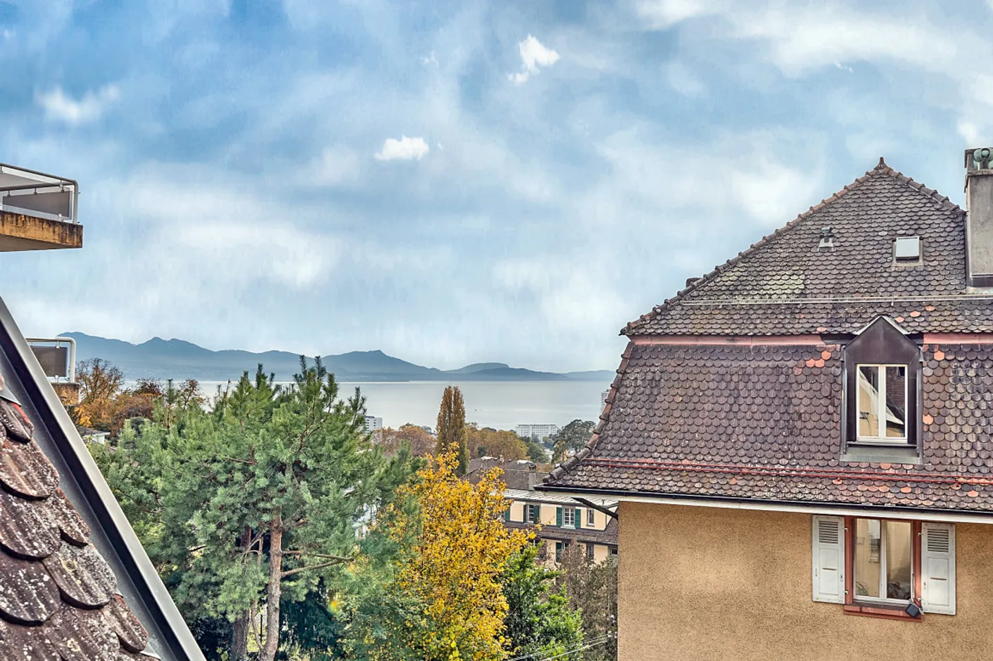 Elegant Villa in Union-Prilly - Photo 2 of 9