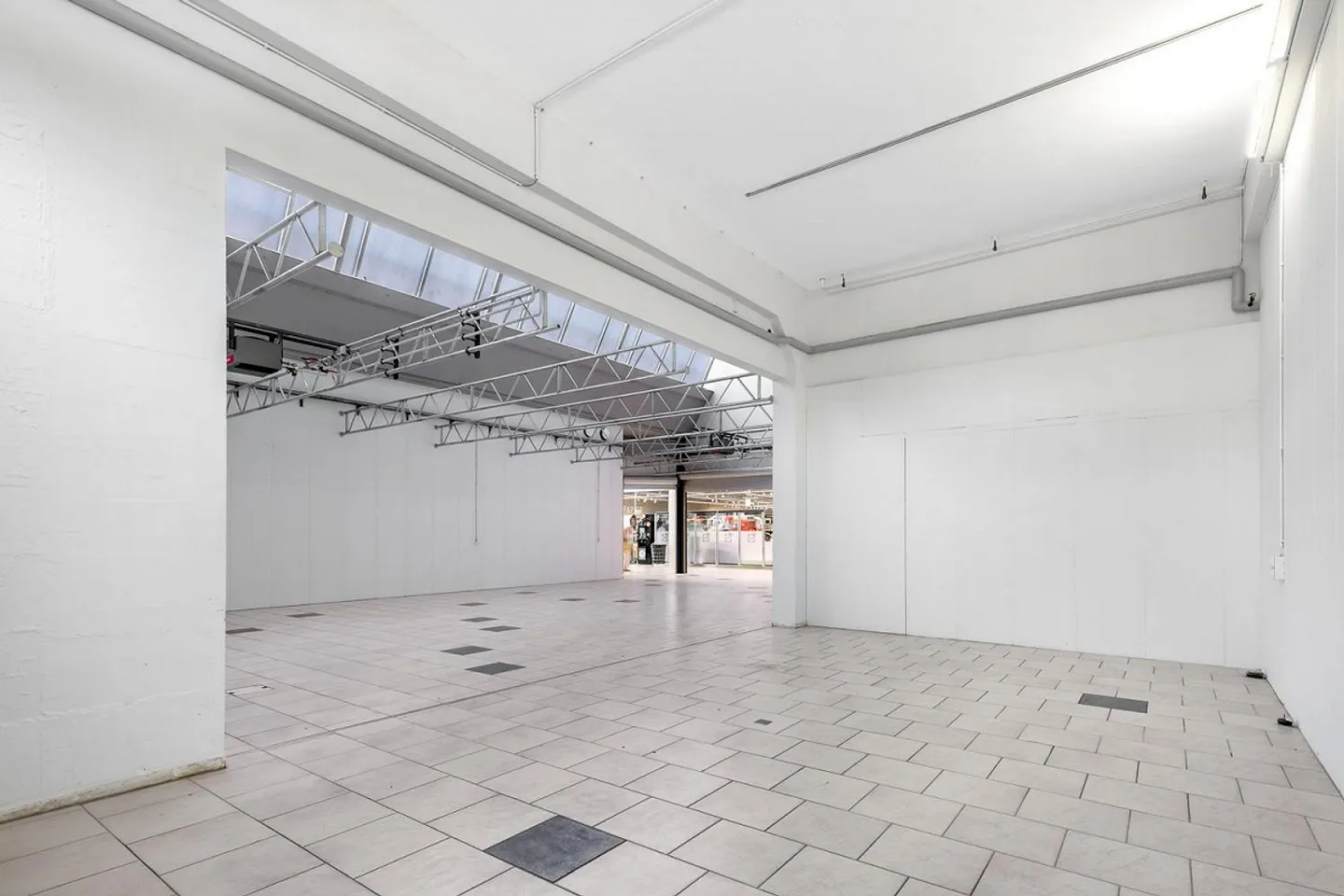 Gewerbe mieten - Foto 4 von 11