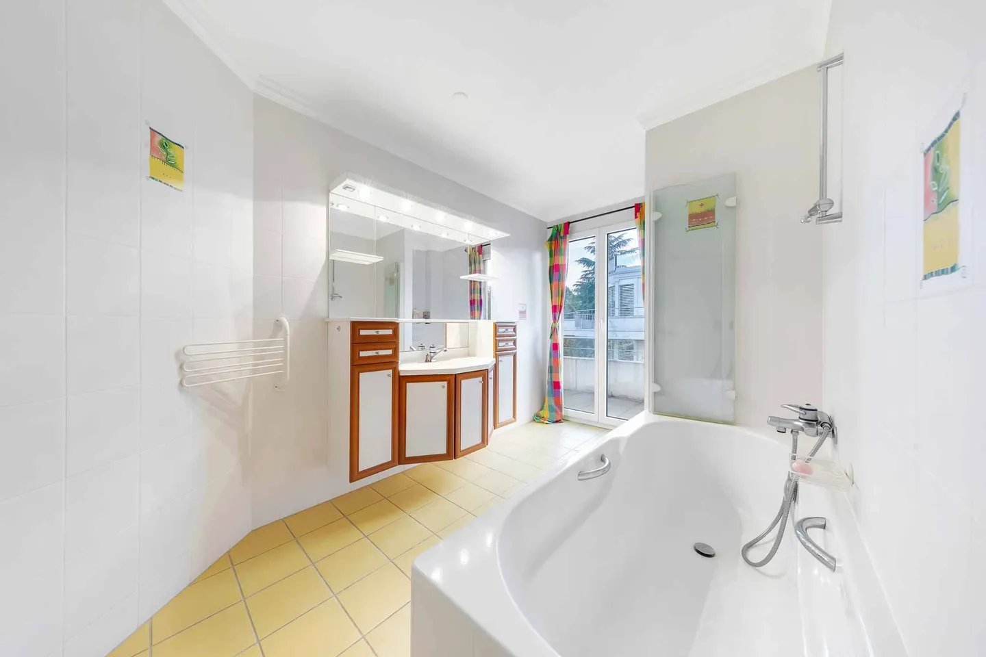 Exclusivity: Magnificent 156 m² Apartment, just steps from the lake - Photo 8 of 10