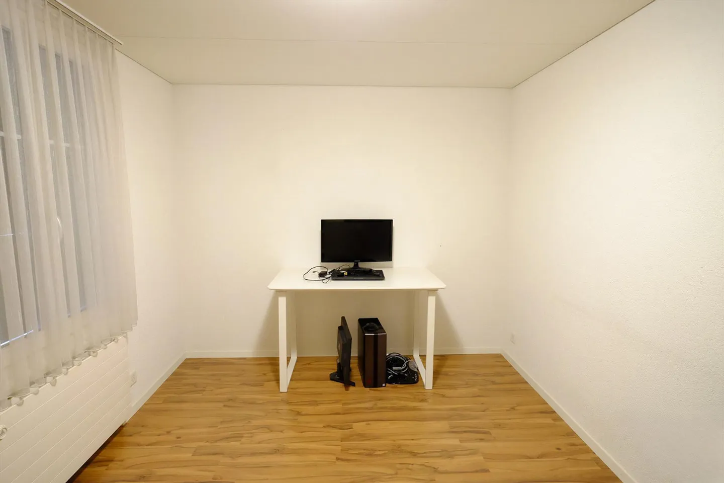 Sunny, quiet 3-room apartment with large terrace - Photo 5 of 7