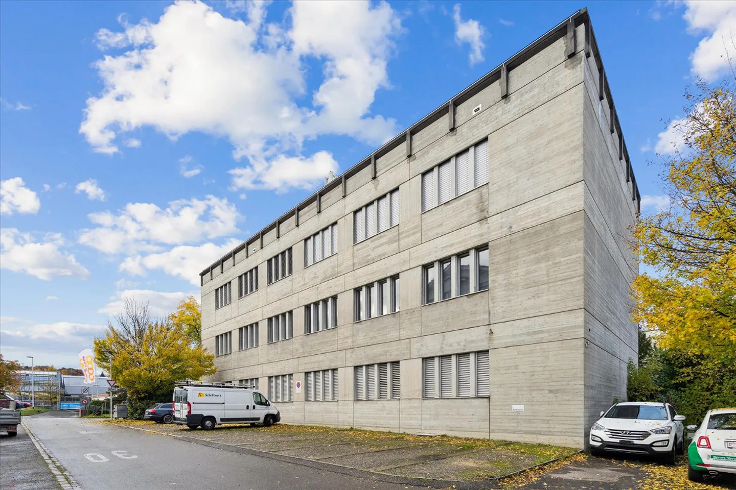 Viel Raum für Bewegung und Erfolg – 267 m² Gewerbefläche mit zahlre... - Foto 4 di 10