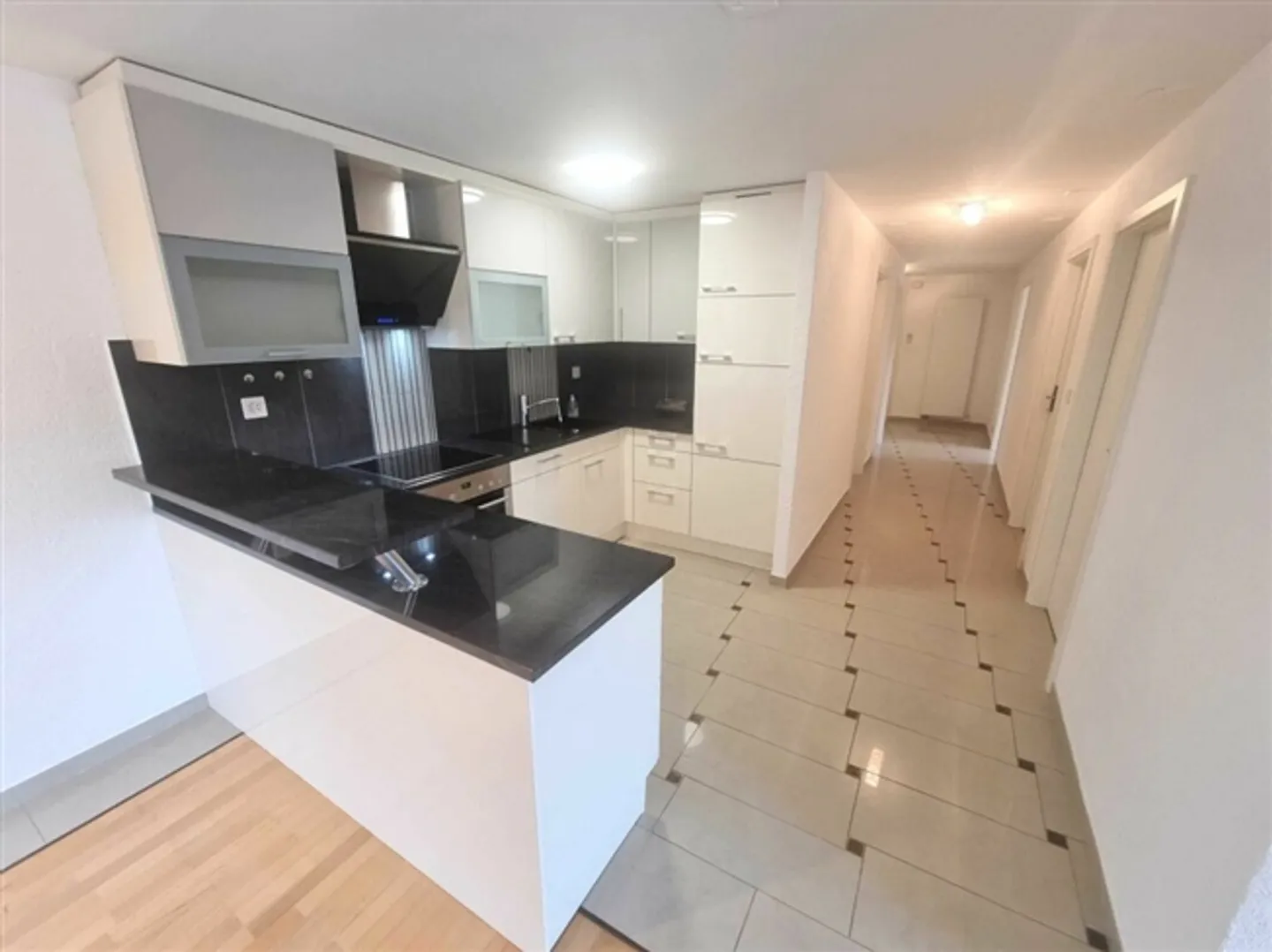 «4 1/2 Zimmer Terrassen-Wohnung» - Foto 4 von 16