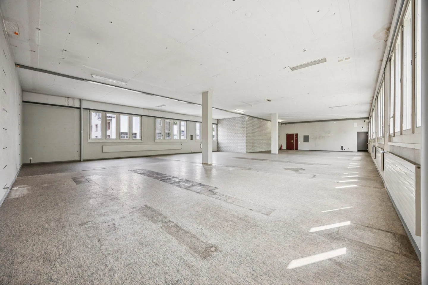 Viel Raum für Bewegung und Erfolg – 267 m² Gewerbefläche mit zahlre... - Foto 8 di 10