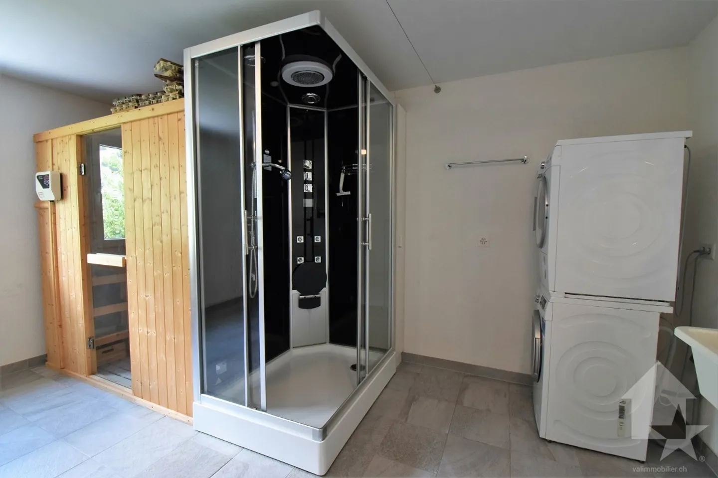 «4.5-Zimmer-Penthouse mit grosser Terrasse und 3 Parkplätzen» - Foto 18 von 18