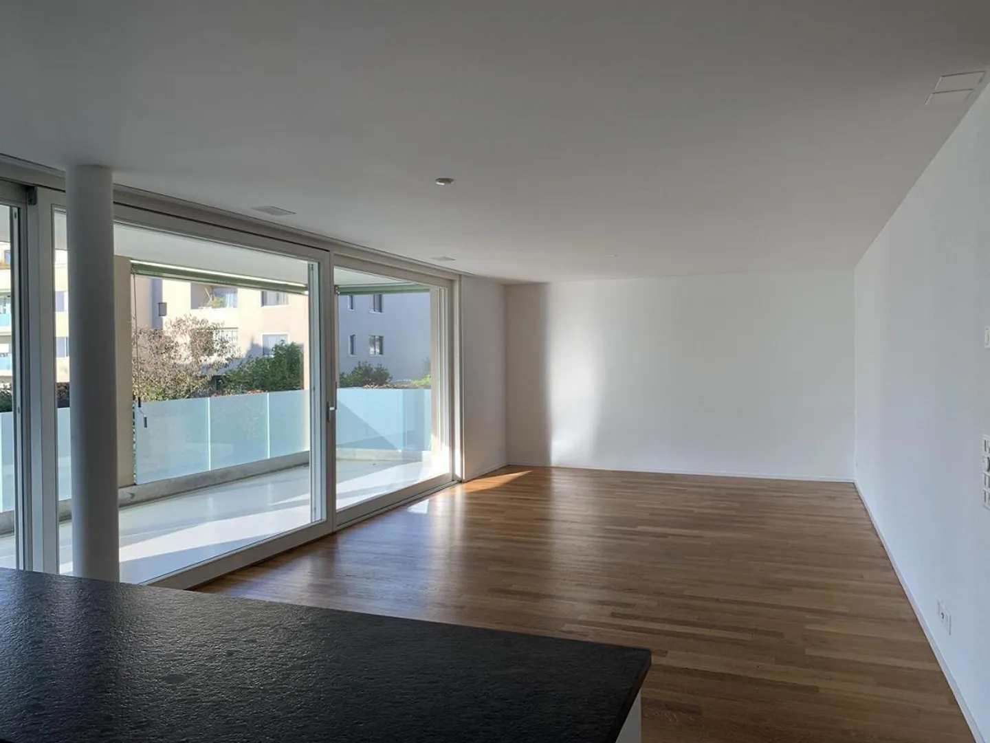 Moderne 4.5-Zimmer-Wohnung in Belp - Foto 3 von 11