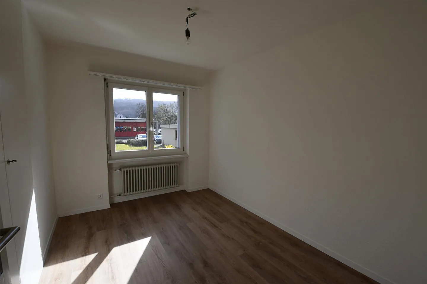 Renovierte Wohnung in Aesch - Foto 3 von 8