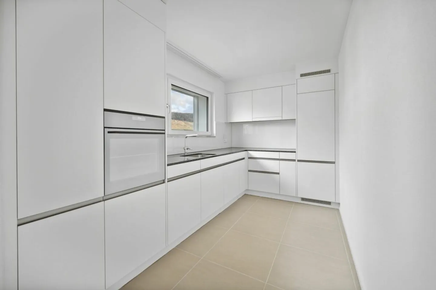 APPARTAMENTO ACCOGLIENTE 2.5 STANZE - Foto 2 di 6