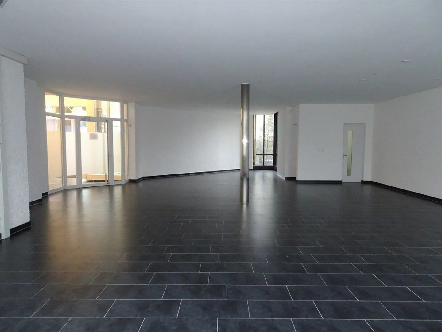 Moderne Gewerbefläche in Flawil - Foto 1 von 4