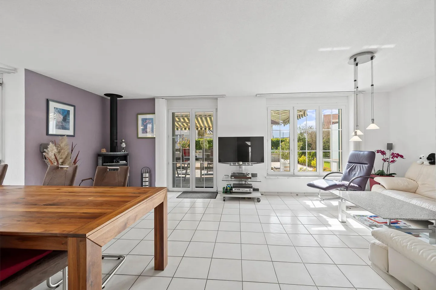 5.5 Room Semi-Detached House in a Very Sunny and Quiet Location - Photo 3 of 18