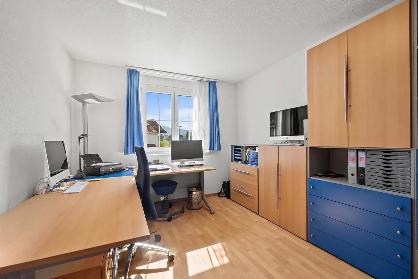 5.5 Room Semi-Detached House in a Very Sunny and Quiet Location - Photo 8 of 18