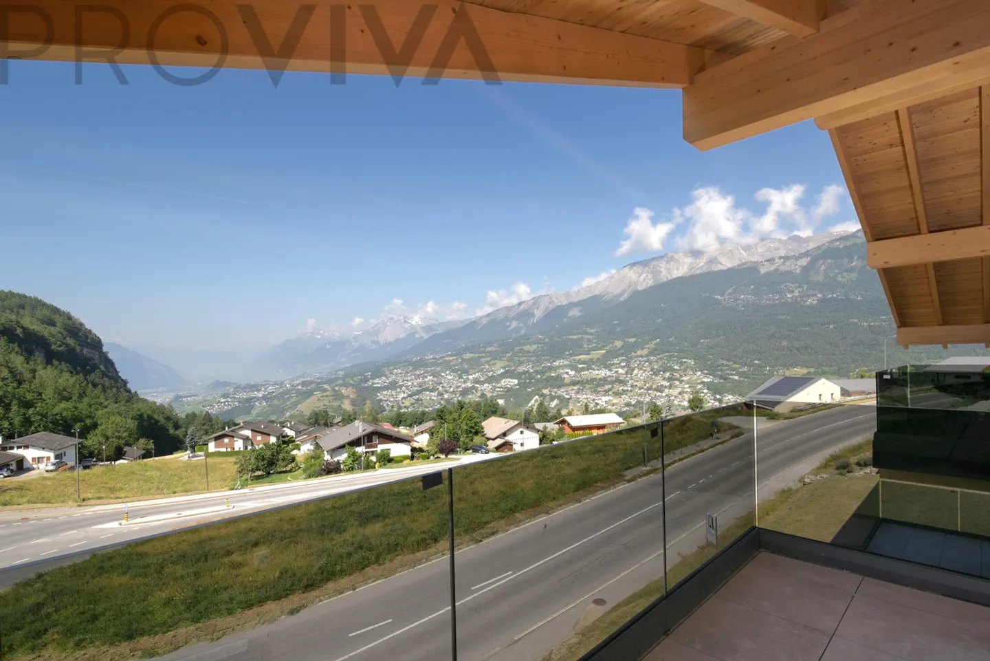 Ausnahmechalet, das Modernität und ökologische Effizienz vereint - Photo 4 sur 5