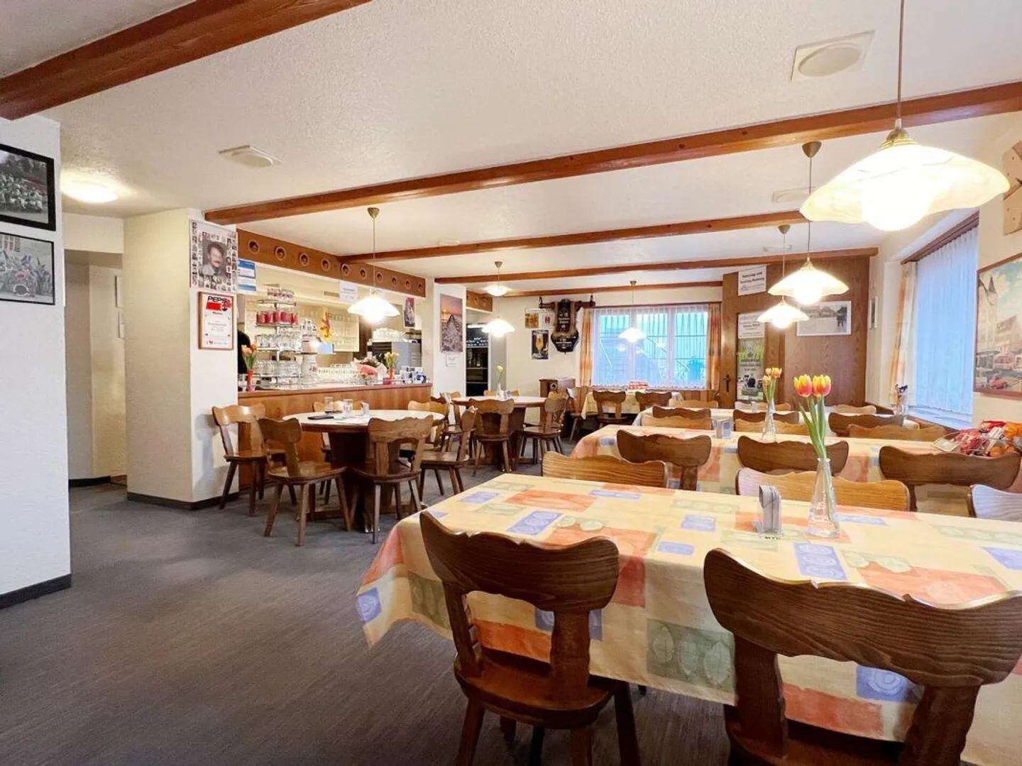 Ristorante Centrale con Appartamento e Garage - Foto 4 di 30