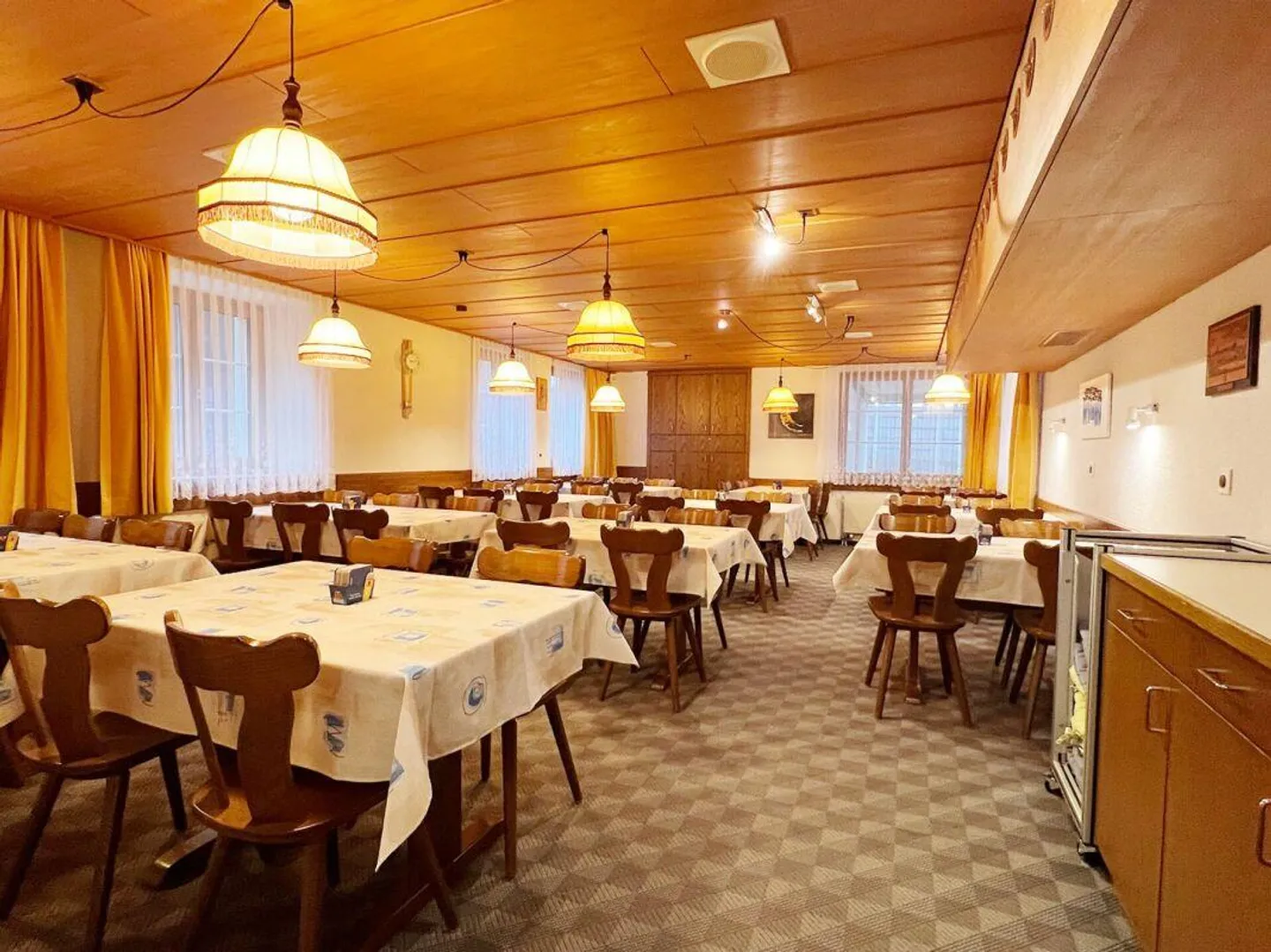 Ristorante Centrale con Appartamento e Garage - Foto 6 di 30