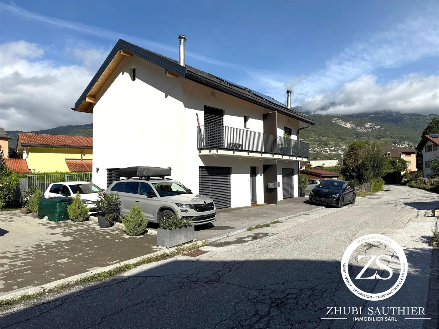 Los von 2 modernen Doppelhaushälften mit 3,5 Zimmern in Chalais - Foto 2 von 7