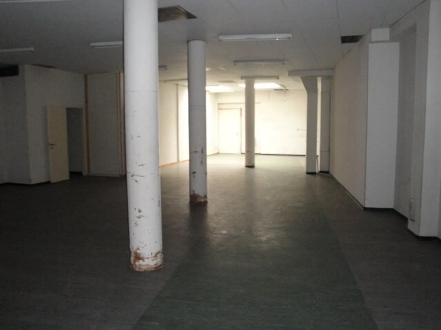 Storage spaces in the middle of Basel - Photo 1 of 4