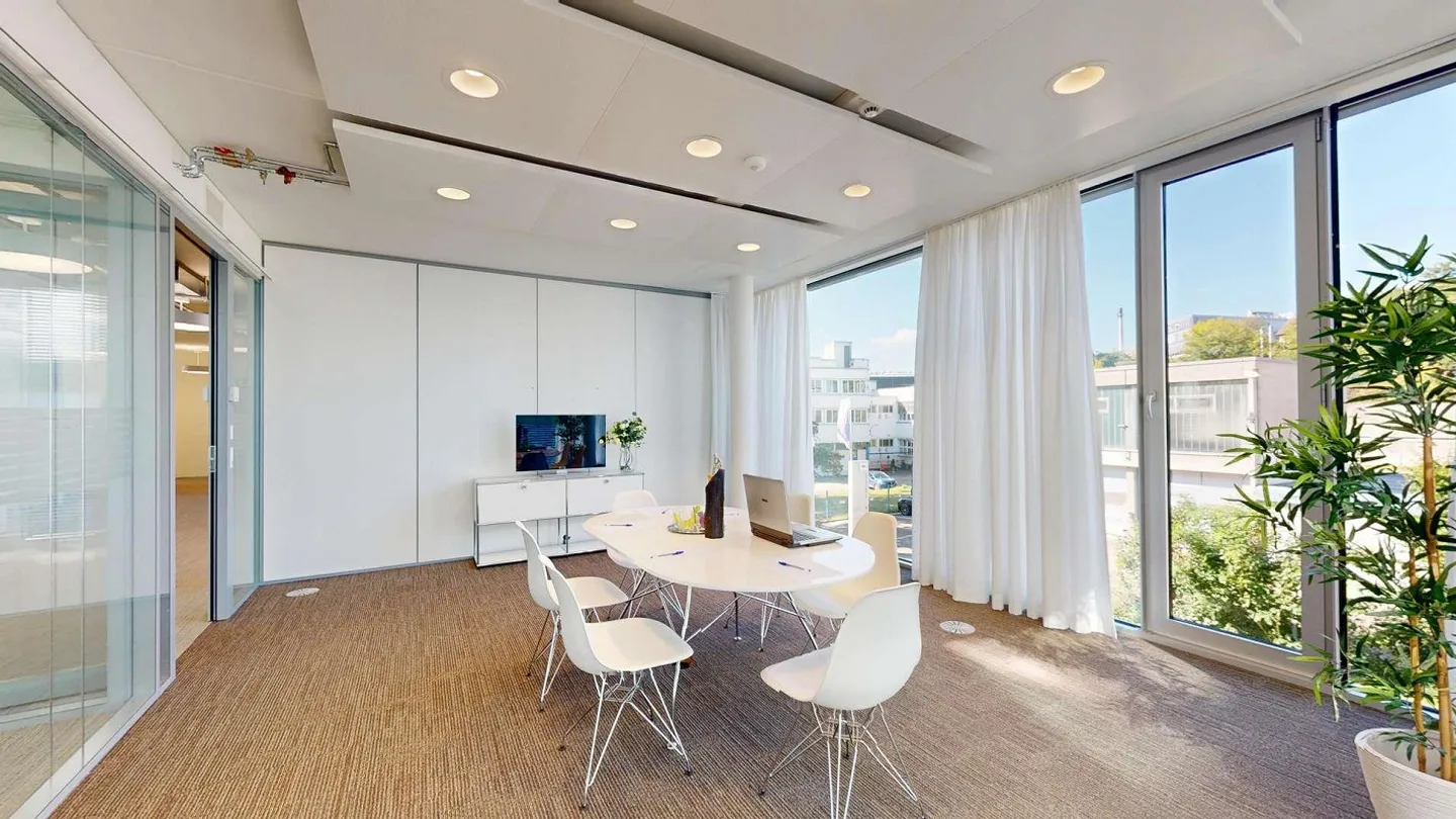 Flexible Büroflächen am Rheinufer - Foto 1 von 28