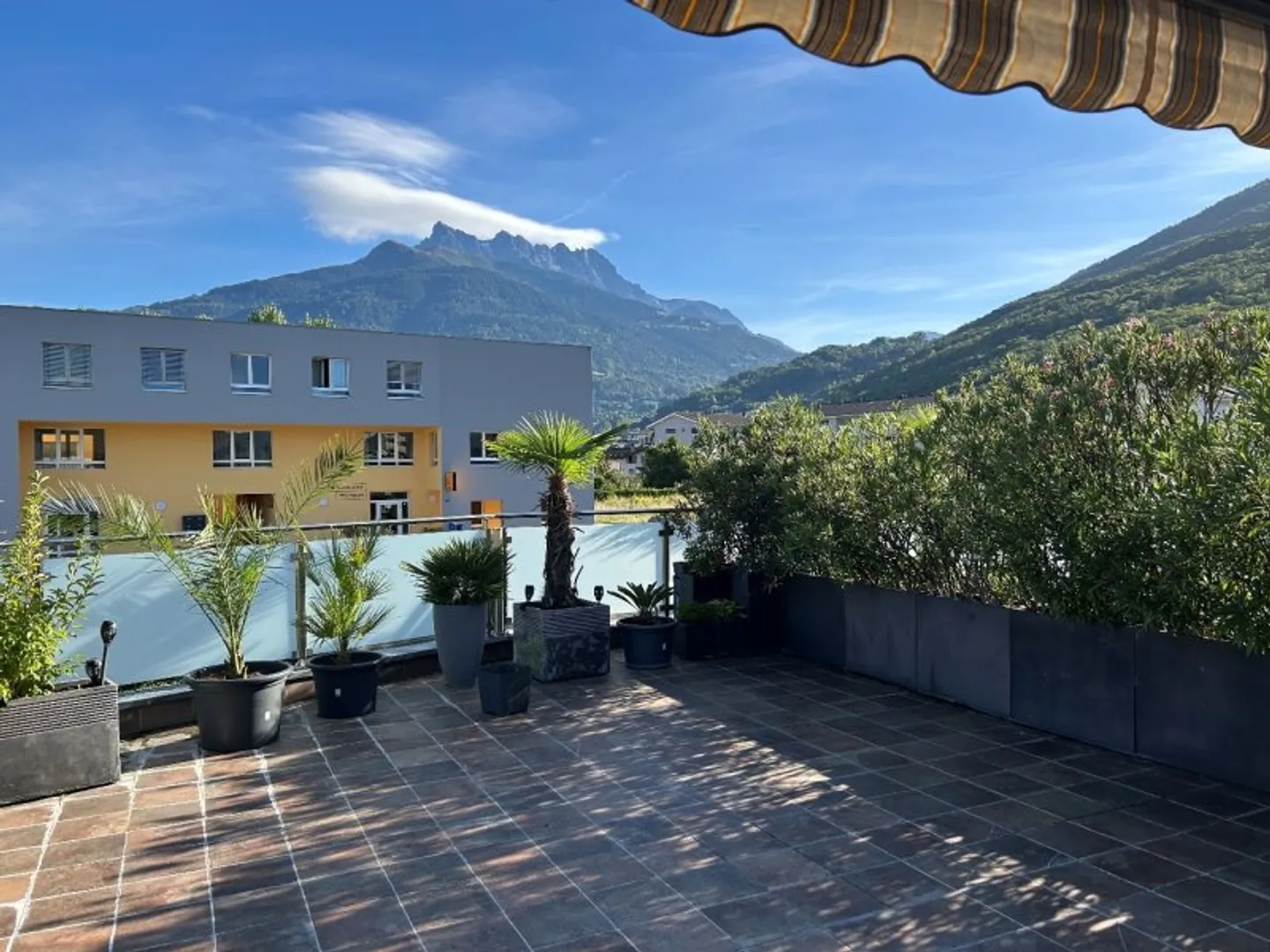 Appartamento 4.5 stanze - Foto 1 di 13