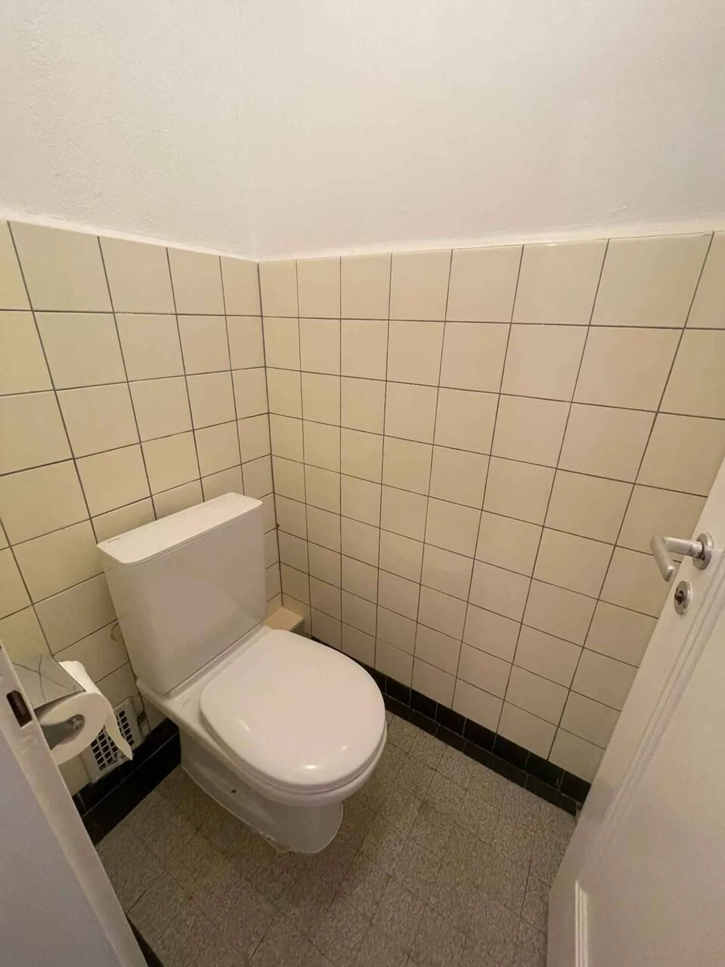 2.5-room apartment on the 1st floor - 1009 PULLY - Ch. de Fantaisie 1 - Photo 9 of 10