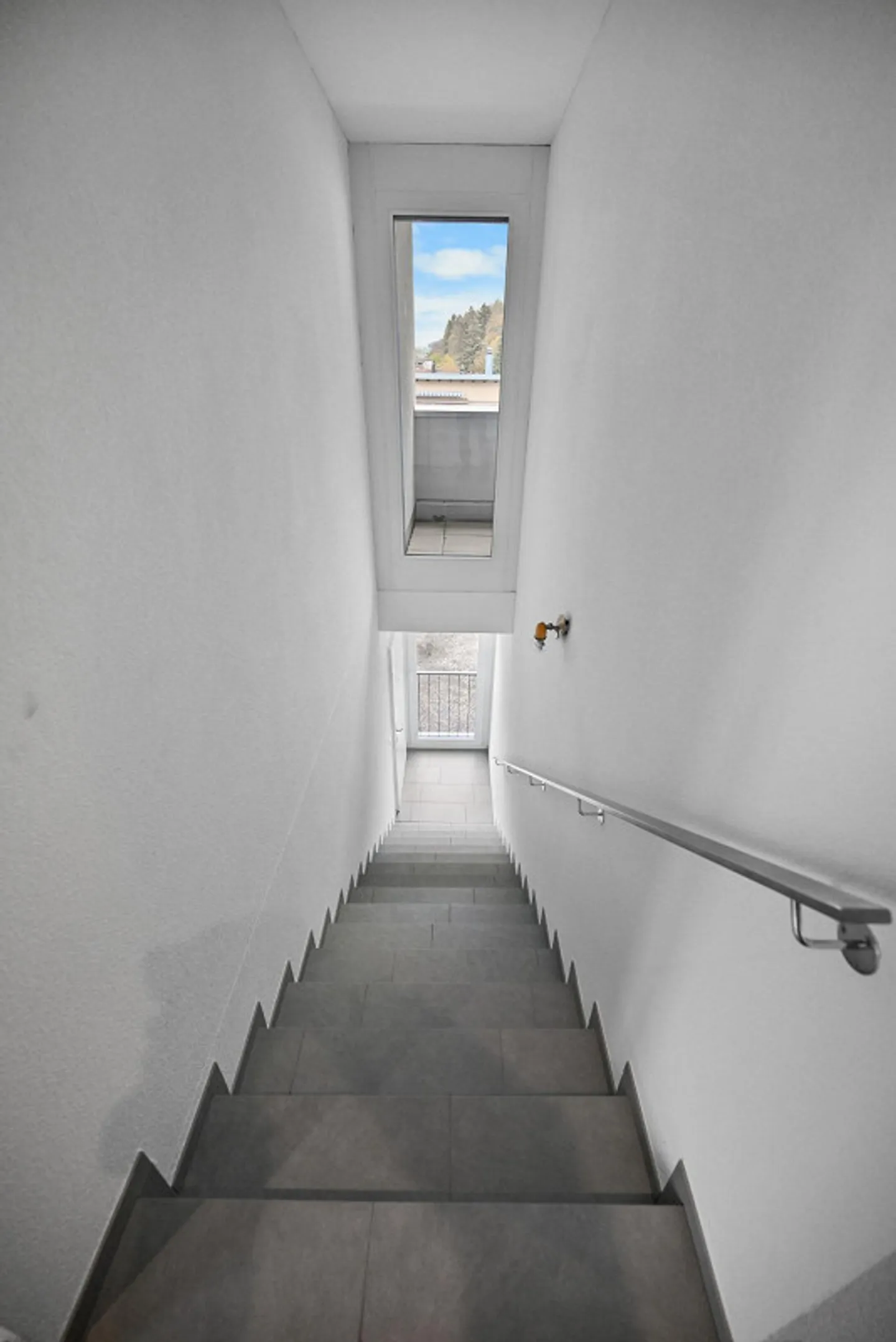 Attractive 4.5-room penthouse apartment in Würenlingen - Photo 4 of 13