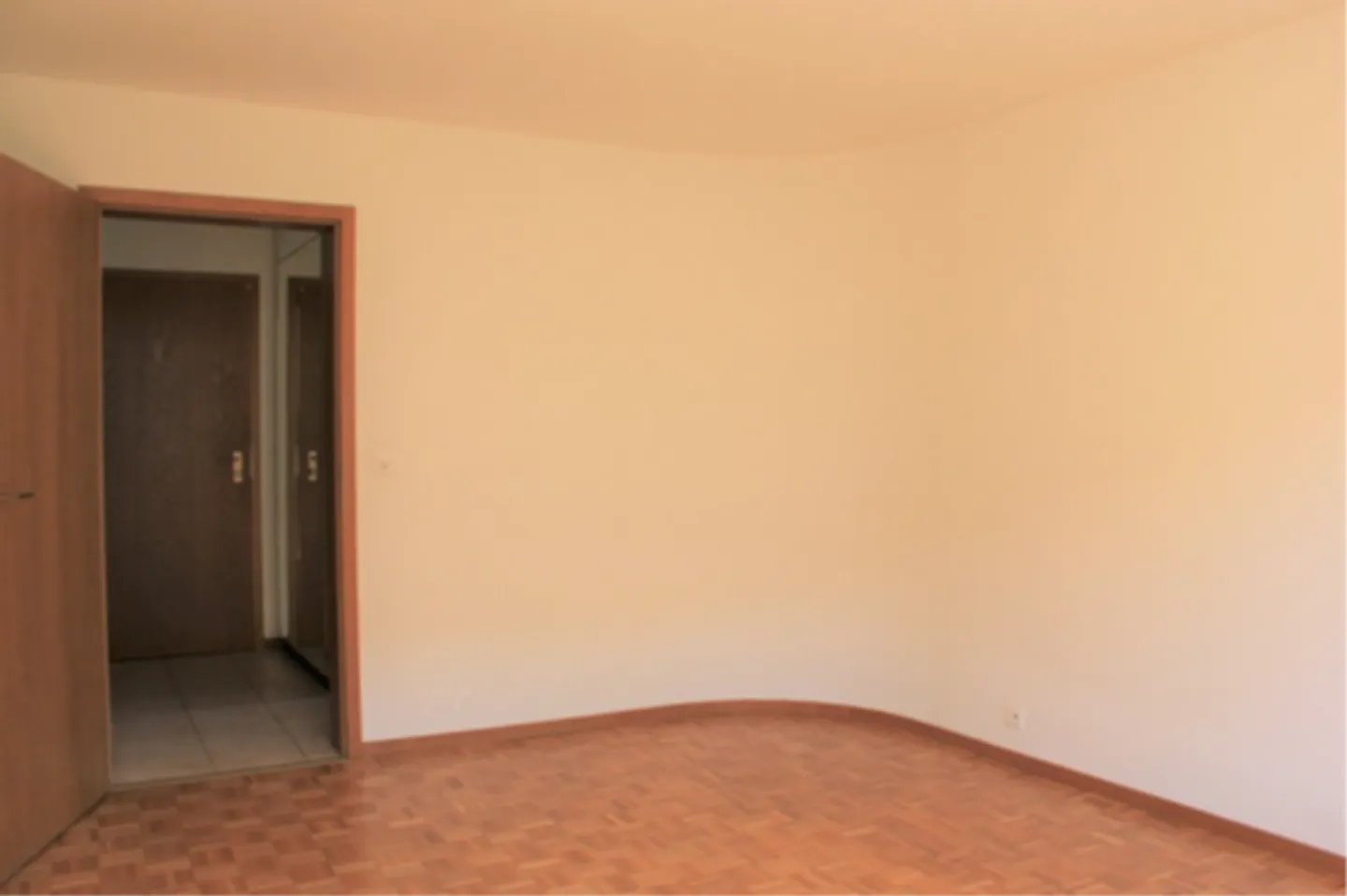 Charmante 2,5-Zimmer-Wohnung im 2. Stock - ca. 58m2 - Foto 3 von 7