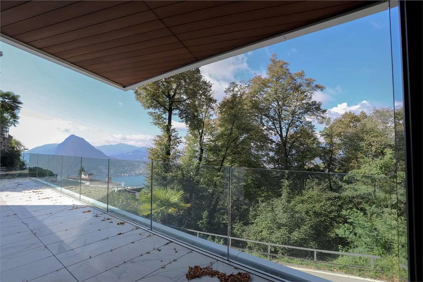 Appartement 5,5 pièces - Vue panoramique sur le lac Aldesago, Lugano - Photo 3 sur 13