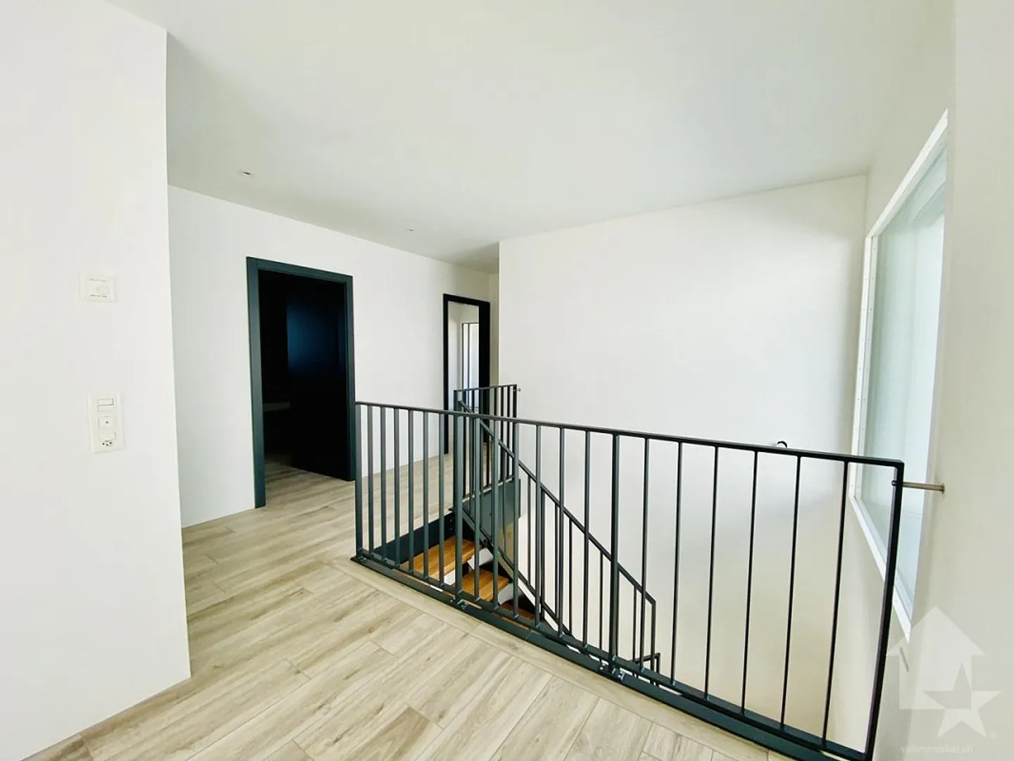 Magnificent new villa 5.5 rooms, garden, large garage and parking! - Photo 12 of 24